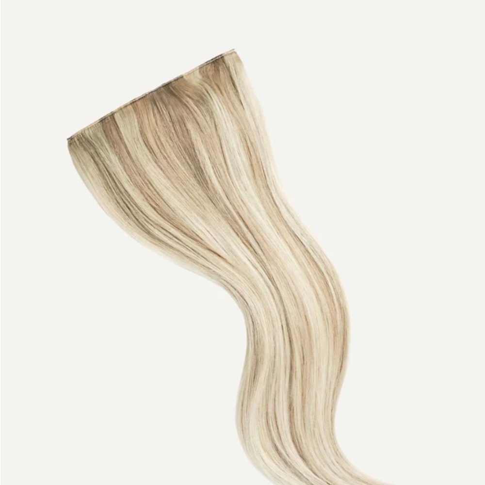 20" Beige Blonde Balayage Halo® Hair Extensions (180g)